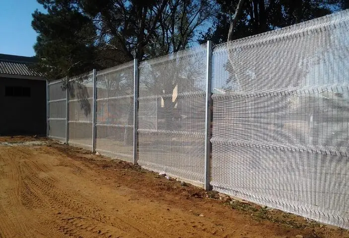 Chain link Privacy Fence