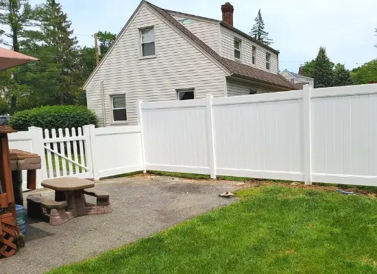 Minimalist Fence